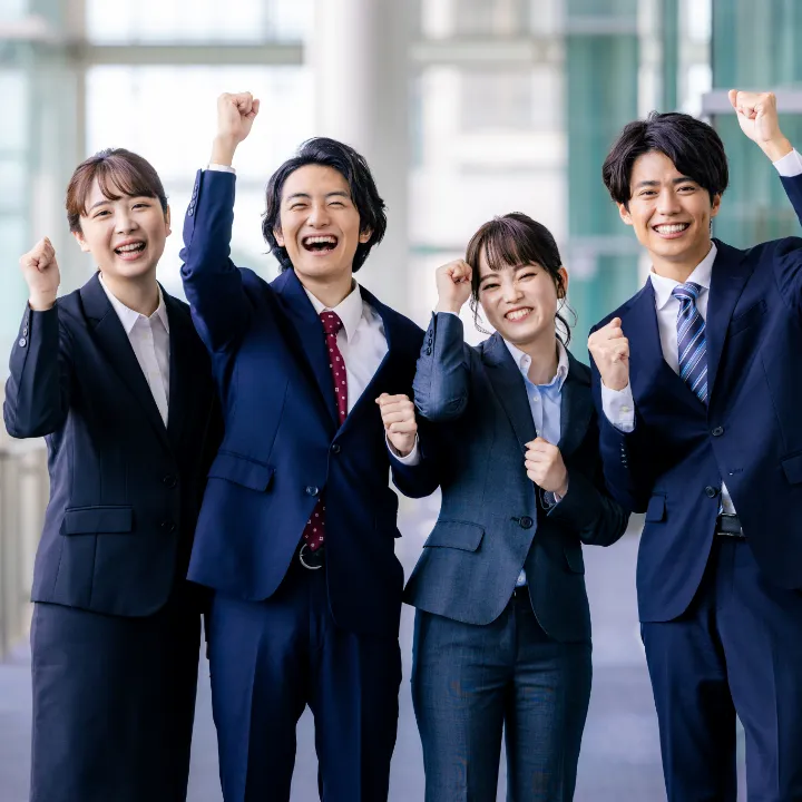 社員とともに